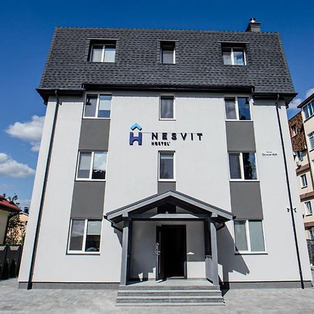 Новый Хостел Nesvit Киев Академгородок Exterior photo